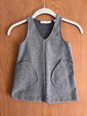 Zara Gray V-Neck Sleeveless Pinafore with Front Pockets